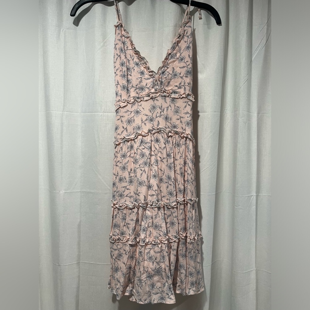 NWT Blush Pink Dress with Flowers - Ruffles - Size Large